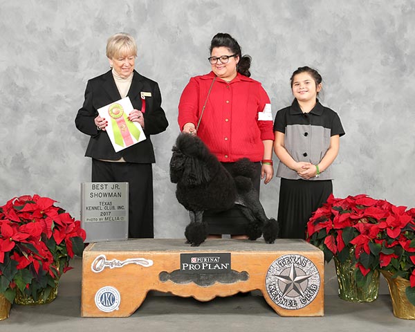 10.jpg - BEST JUNIOR HANDLER:  MELONY LOPEZ - CH DONNCHADA'S EXPENSIVE HOBBY - Poodle